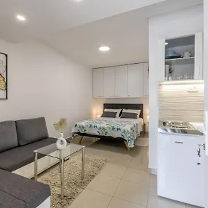 https://studio-apartment-nikol.splithotels.org